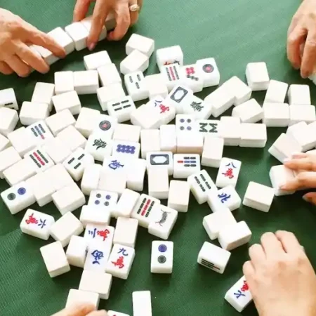 “打麻將小技巧：提升勝率嘅方法！學點識別牌同觀察玩家嘅行為”