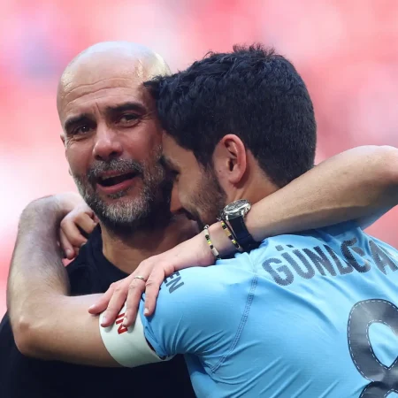 根度簡離開曼城加盟巴塞隆拿