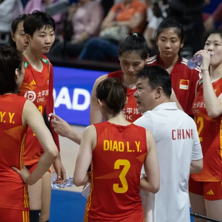 中國女排世界女排聯賽香港站連敗，義大利女排擊敗中國