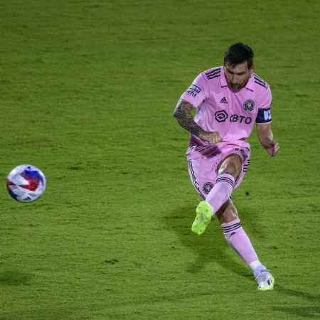 美墨聯賽杯-美斯精彩罰球背後蠱惑一面