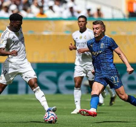 皇馬11連勝斷纜！亞洲球隊攞首分，碧咸唔滿意！