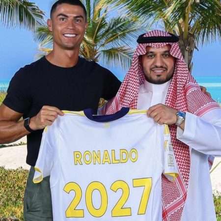 C朗新合同曝光：日薪480萬元 2年入賬50億元